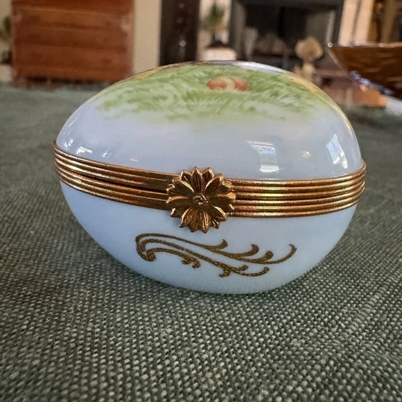 Limoges Decorative Blue and Gold Easter Egg Trinket Box - Picture 1 of 8